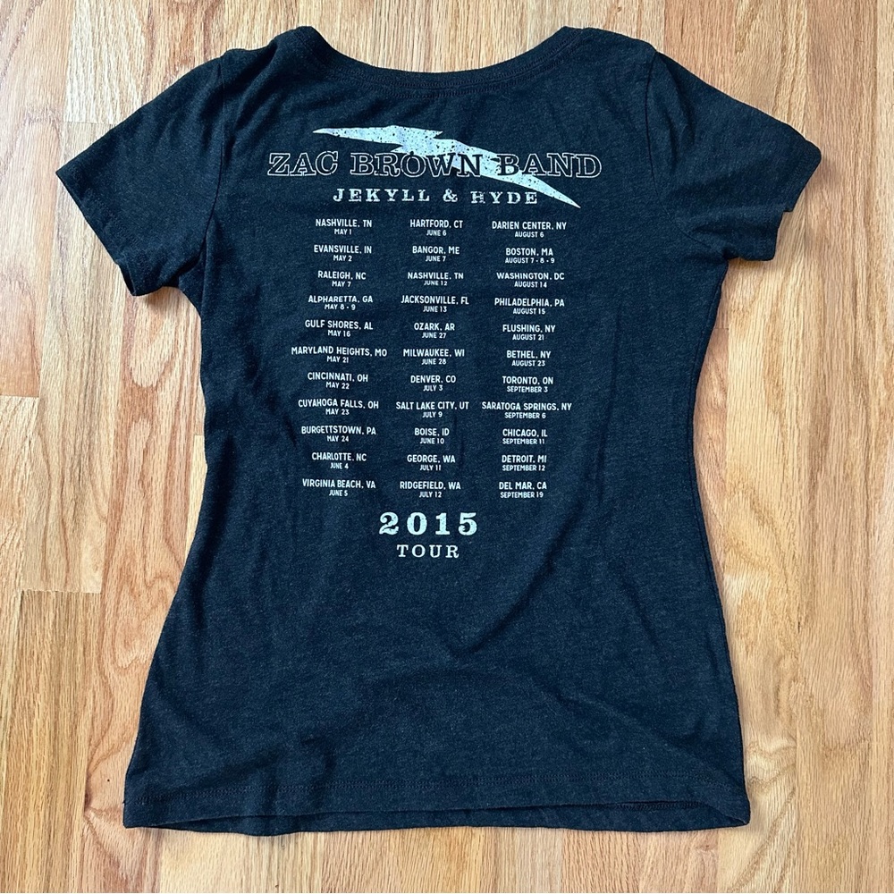 Zac Brown Band Women’s Concert Tee - Jekyll & Hyde Tour 2015 - Picture 2 of 5